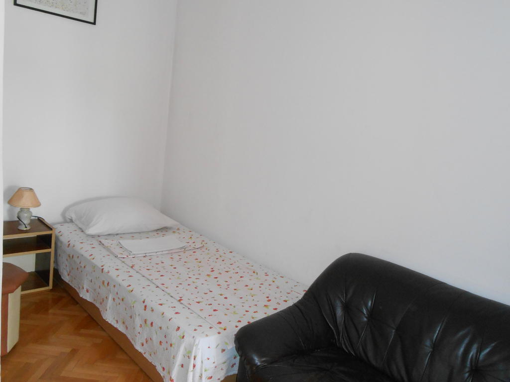 Apartments & Hostel Zdrava Hrana Mostar Quarto foto