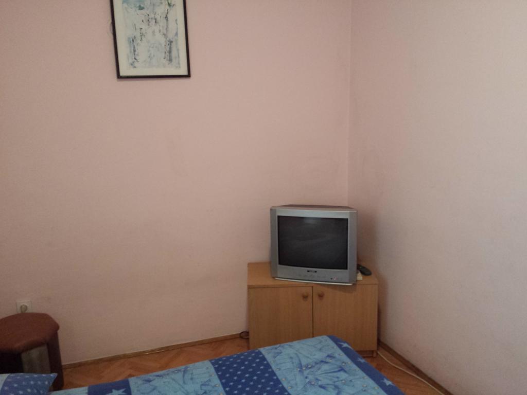 Apartments & Hostel Zdrava Hrana Mostar Quarto foto